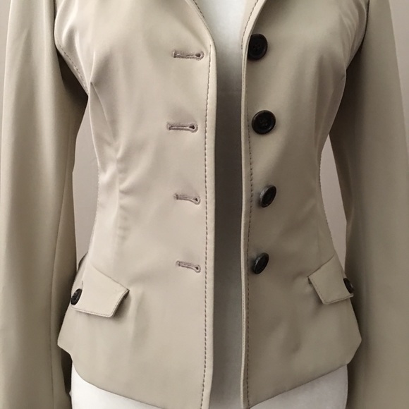 Authentic Prada jacket - Picture 4 of 7